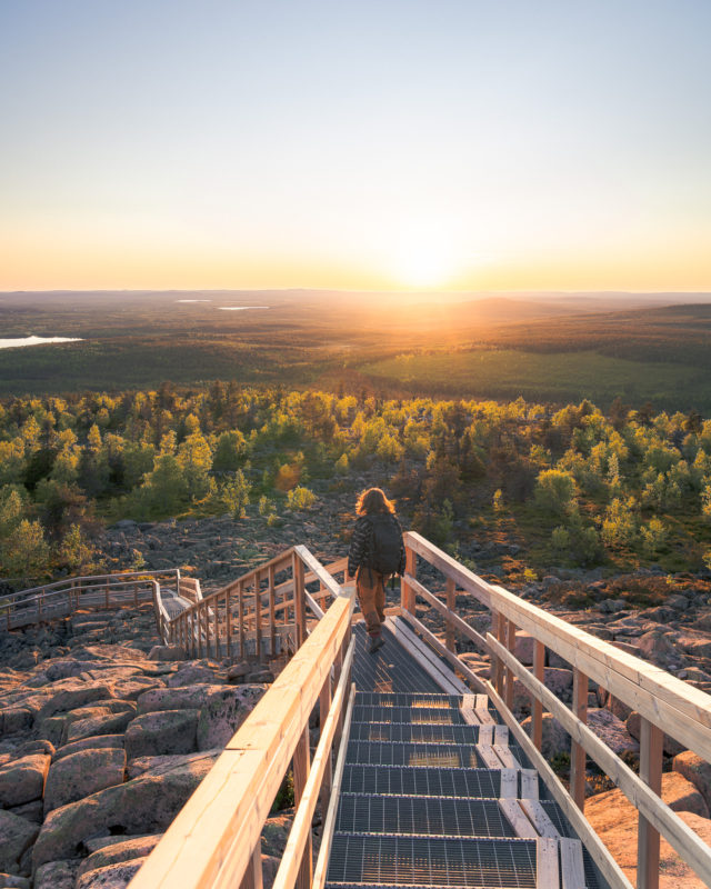 Kesä Lapissa: kun aurinko ei laske ja ajantaju katoaa. ☀️
Onko kello 12 päivällä vai yöllä? Väliäkö hällä – valoisaa on silti!

Oletko sinä kokenut yöttömän yön taian? 🌞

- - -

Current mood: wondering if it's 12 PM or 12 AM... because the sun is still shining! 🤭☀️
Welcome to summer in Lapland — where night looks just like day.

Have you ever experienced the midnight sun? 🌞

📷 @1sarana